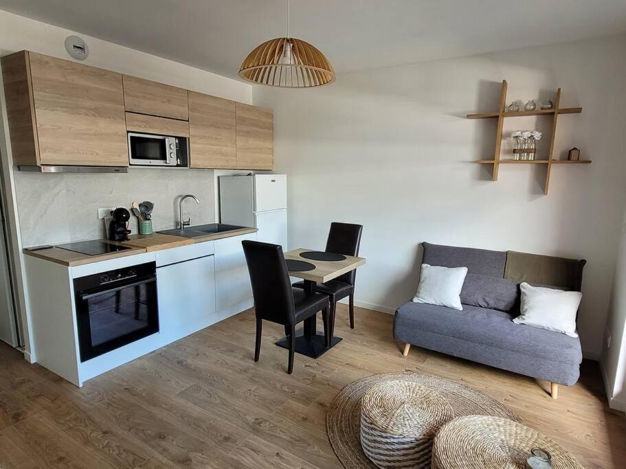 Studio 2 Voyageurs Au Coeur De Ville Sallanches Exteriör bild